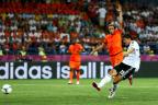 [高清组图]戈麦斯劲射破门 德国领先1-0荷兰