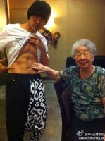 韩国8万观众现场观看《江南Style》演唱会 _图