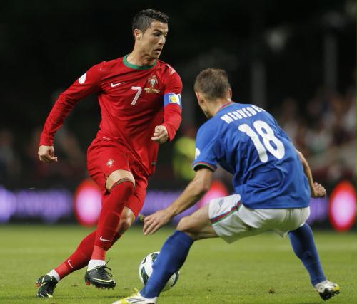 世预赛-葡萄牙3-0迎两连胜 C罗助攻奇兵建功