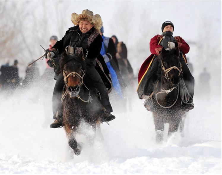 首届阿尔泰国际冰雪节在新疆维吾尔自治区开幕.