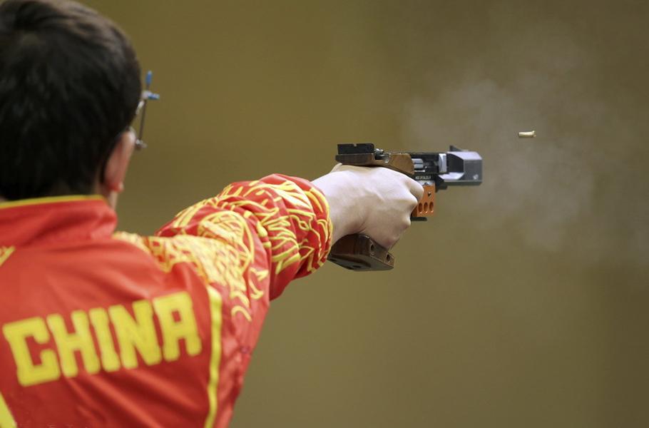 丁峰夺铜牌改写手枪速射历史 古巴选手斩获冠军